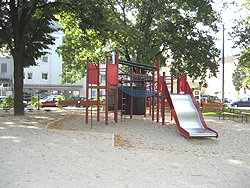 Kinder- und Jugendspielplatz - Andreas Hofer Park