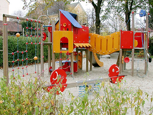 Kinderspielplatz Denkstra&szlig;e
