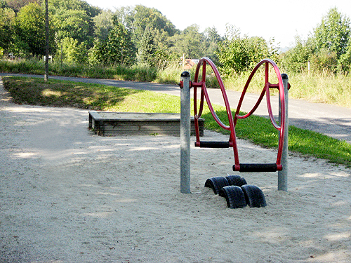 Kinder- und Jugendspielplatz - Fritz Lach Weg