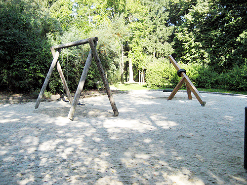Kinder- und Jugendspielplatz - Harbachpark