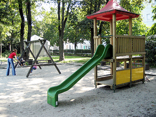 Kinderspielplatz - Hessenplatz