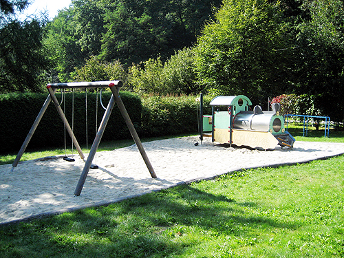 Kinderspielplatz - Nu&szlig;baumstra&szlig;e