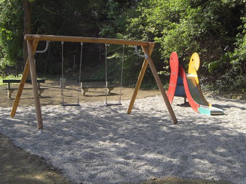 Foto Kinderspielplatz - Wankm&uuml;llerhofh&uuml;gel