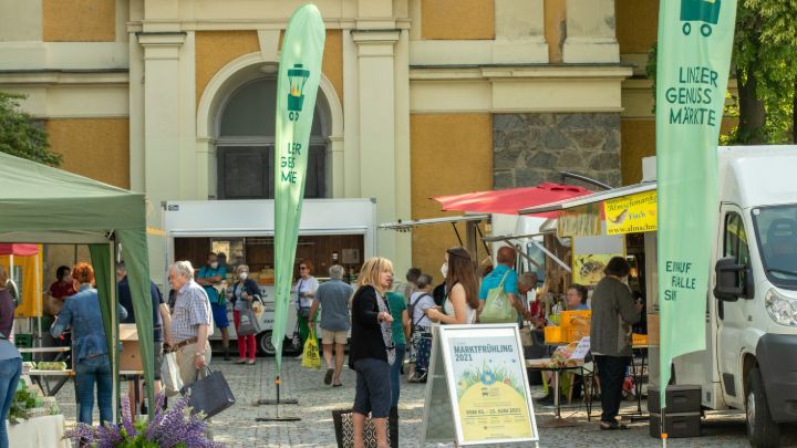 Reges Treiben am Marktplatz