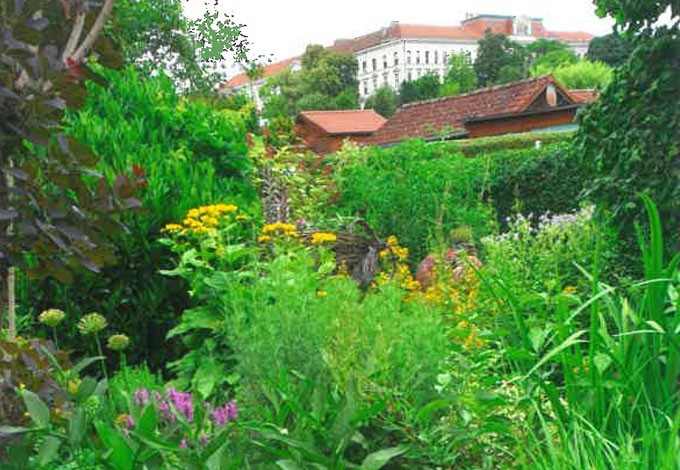 Theresia Reinthaler Hausgarten Theresia Reinthaler